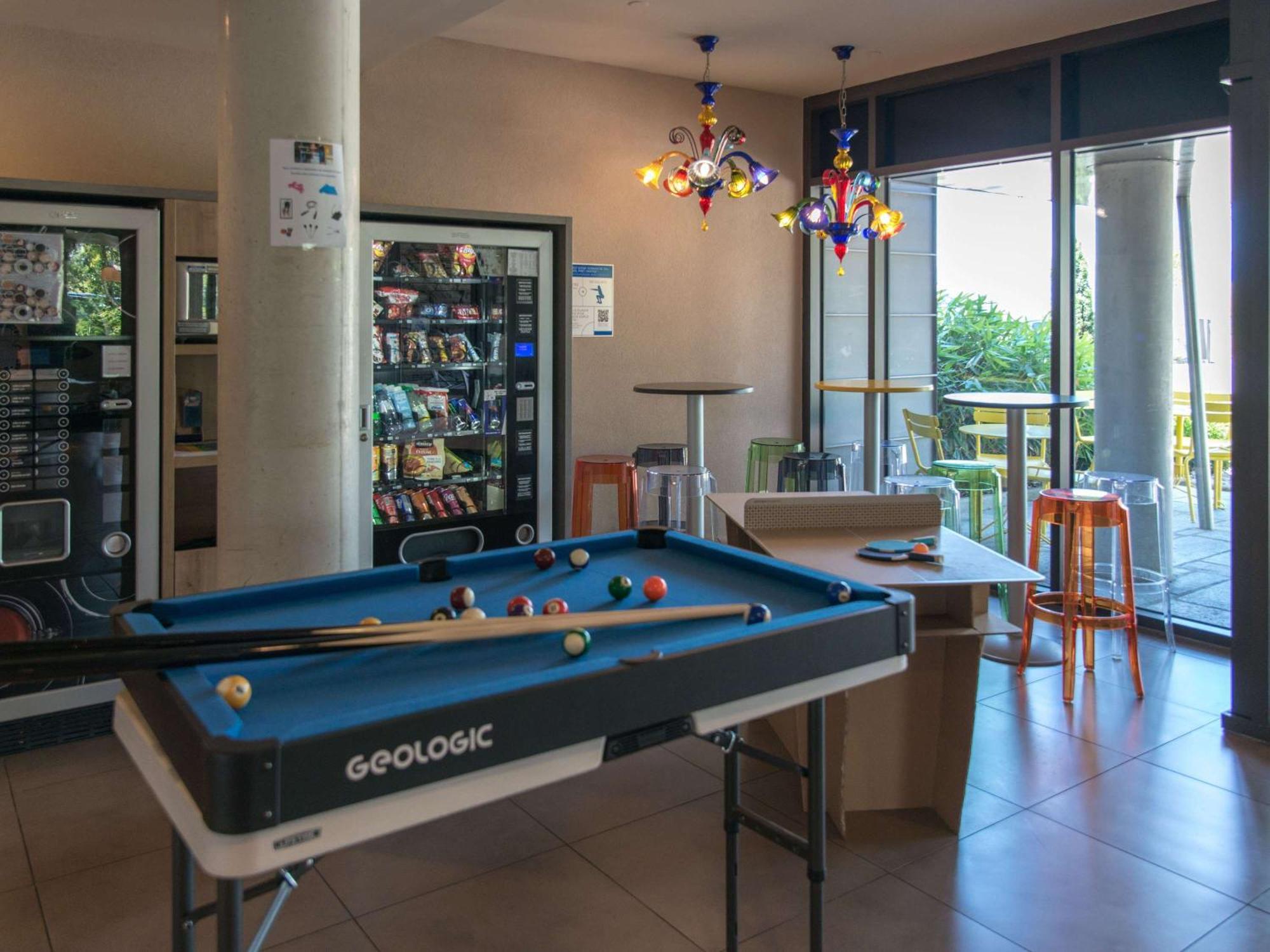Ibis Budget Archamps Porte De Geneve ภายนอก รูปภาพ