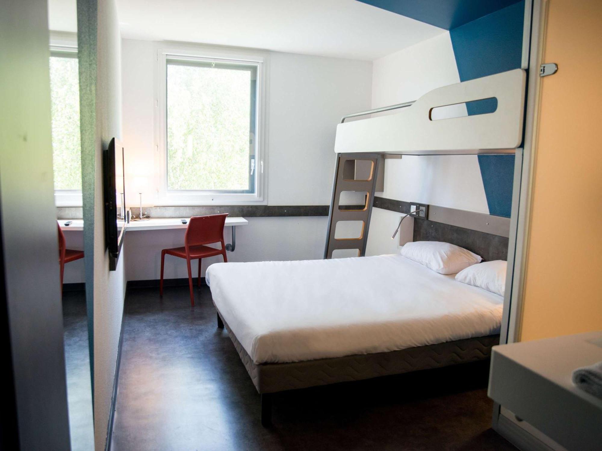 Ibis Budget Archamps Porte De Geneve ภายนอก รูปภาพ
